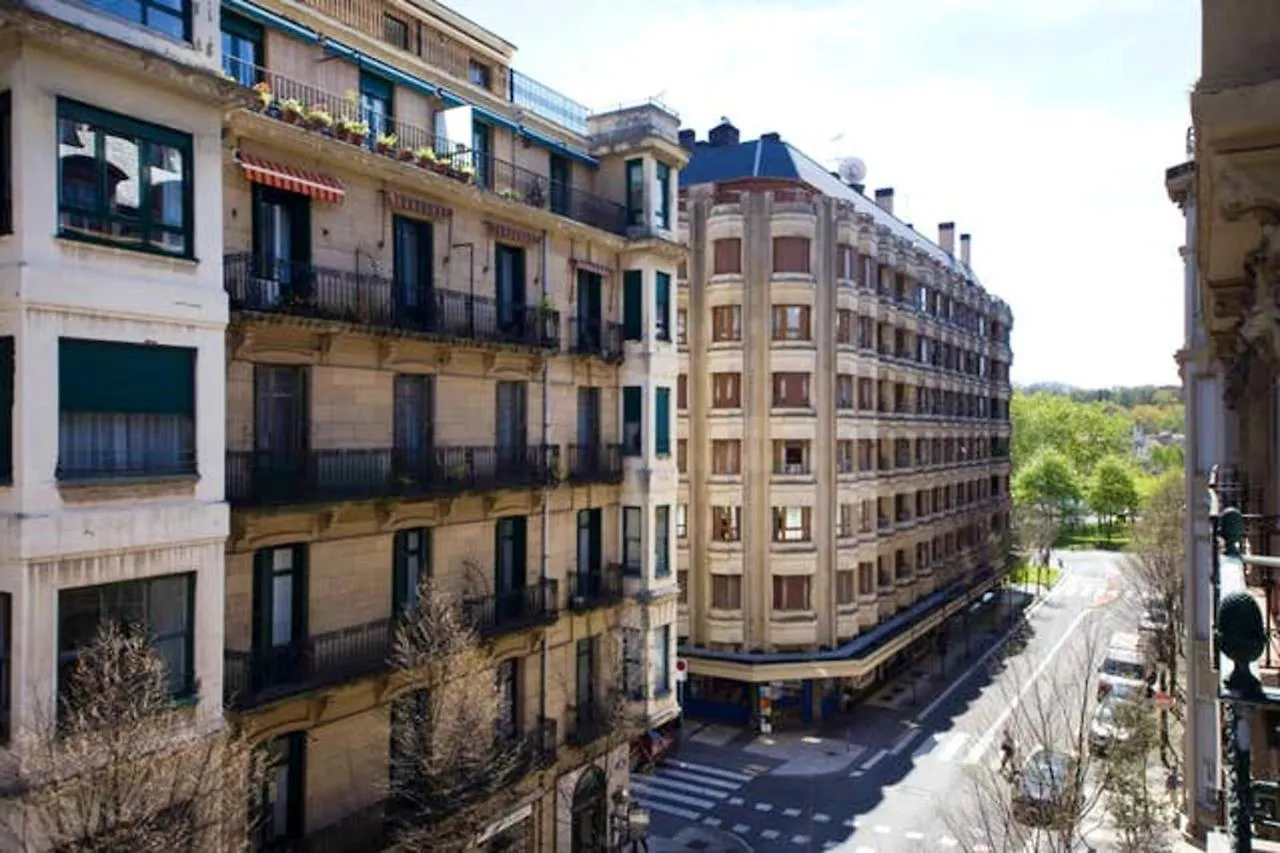Modern Apartment In Donostia 75 M² With Jacuzzi San Sebastian