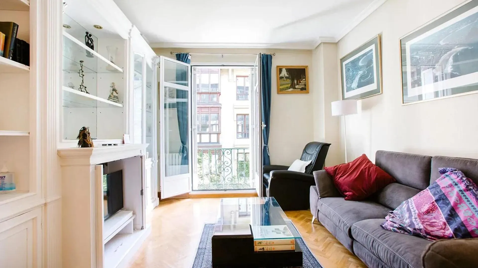 Modern Apartment In Donostia 75 M² With Jacuzzi San Sebastian