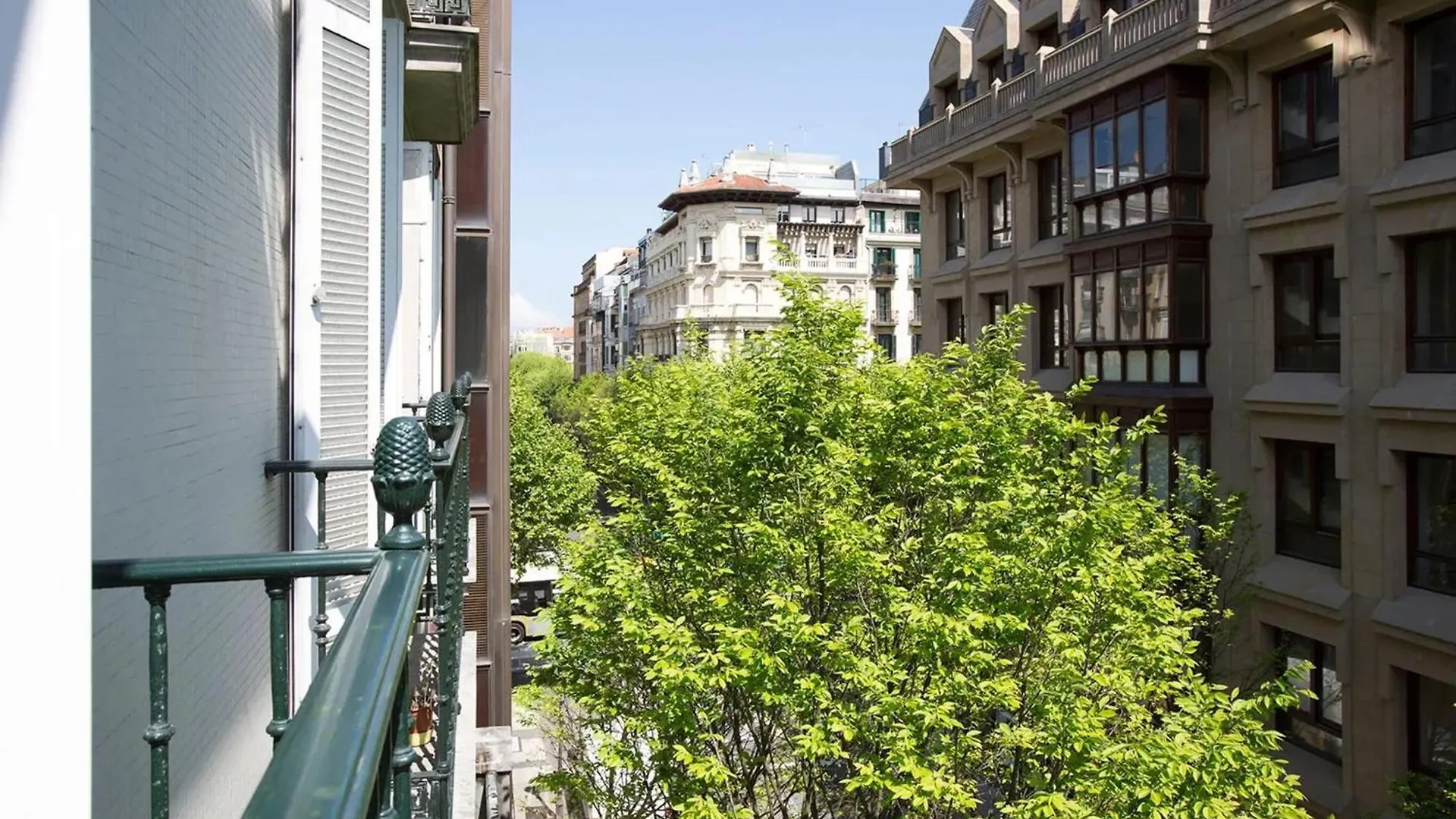 Modern Apartment In Donostia 75 M² With Jacuzzi San Sebastian